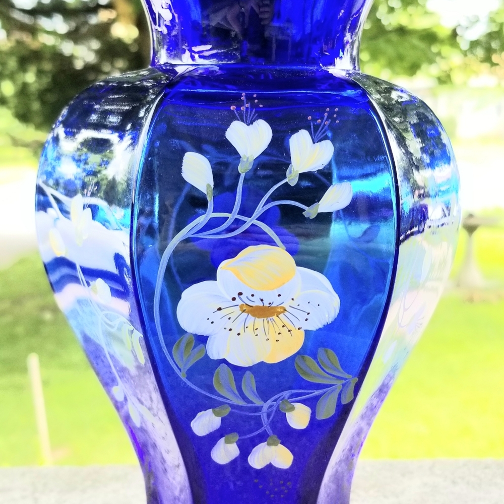 Fenton Vase